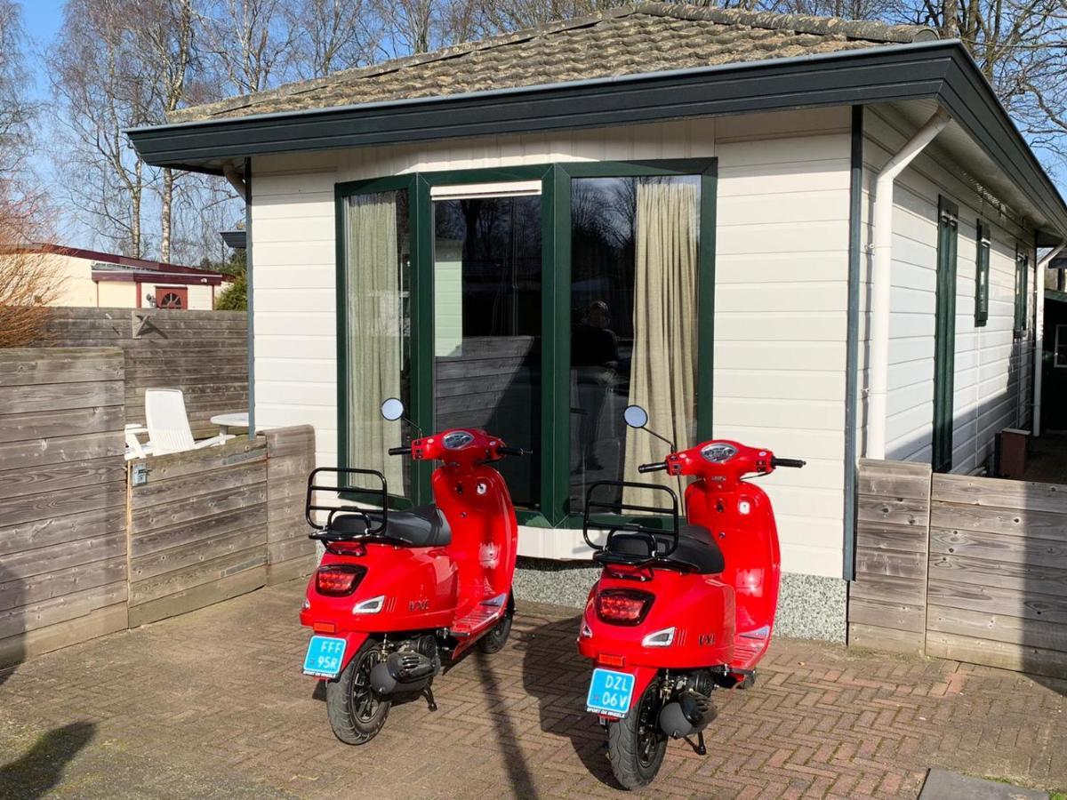 Ruim Familie Chalet Tot 4 Personen Op De Veluwe Bungalowpark De Kern Putten Eksteriør billede